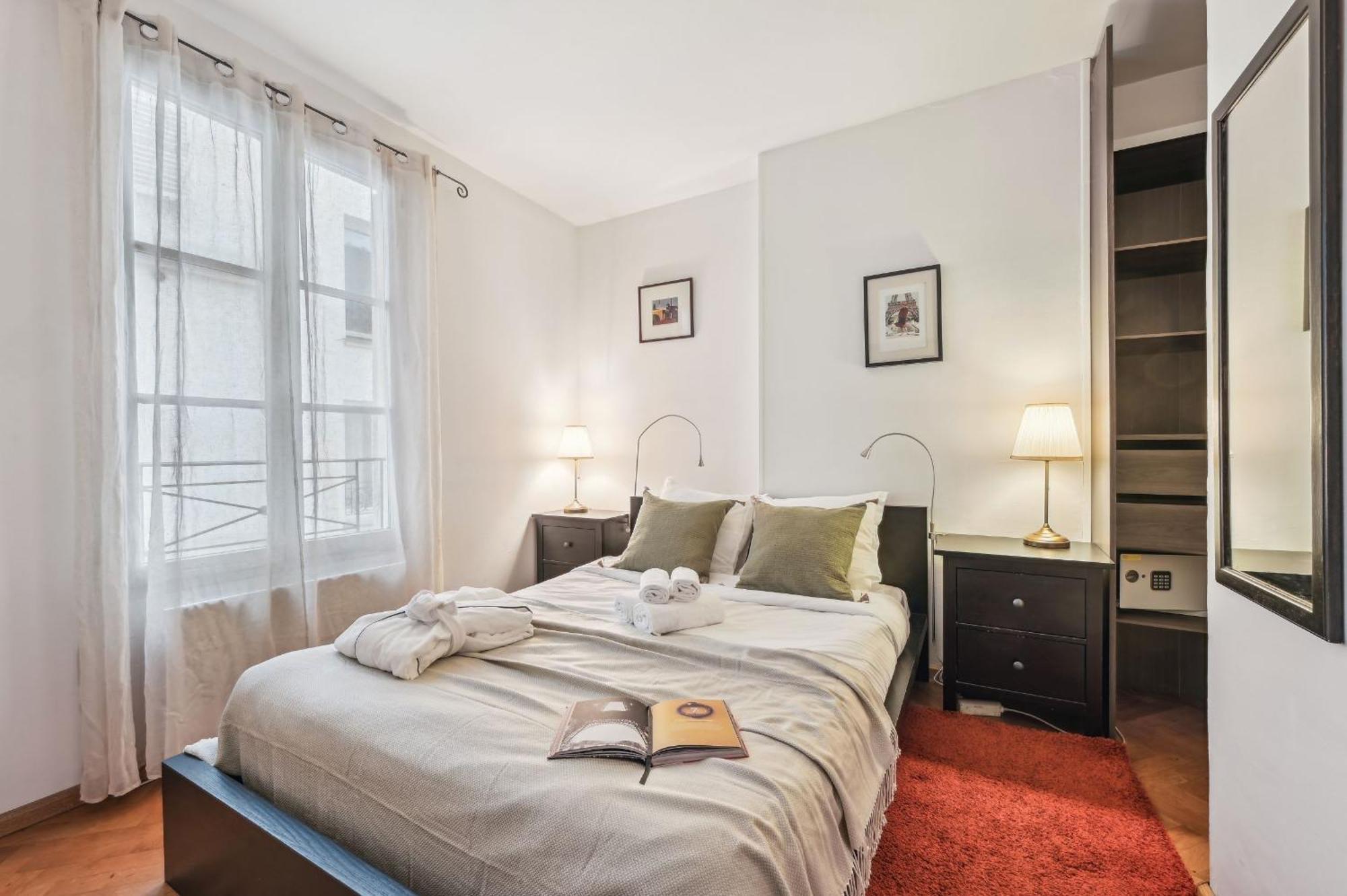Eiffel Tower & Hotel Des Invalides - 1Br - Cityapartmentstay باريس المظهر الخارجي الصورة