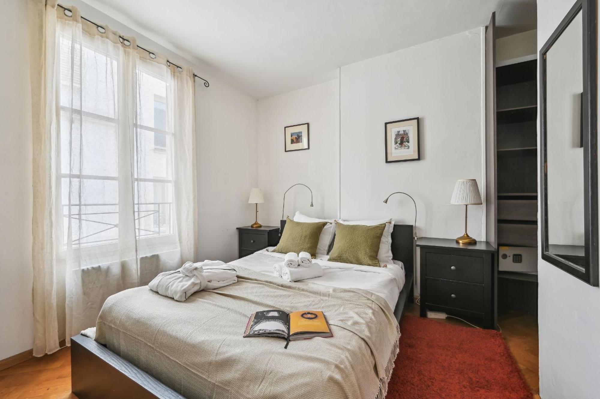 Eiffel Tower & Hotel Des Invalides - 1Br - Cityapartmentstay باريس المظهر الخارجي الصورة